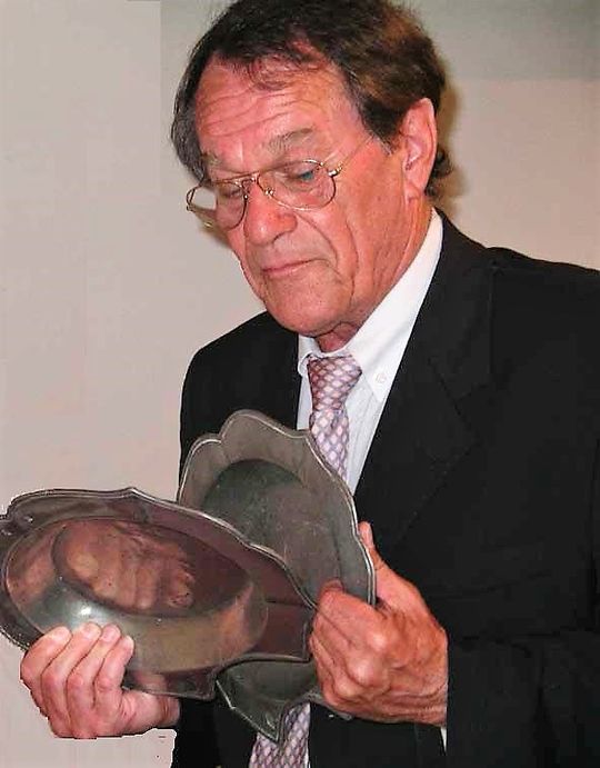 Jean-Claude COMMENCHAL, expert spécialiste des étains anciens