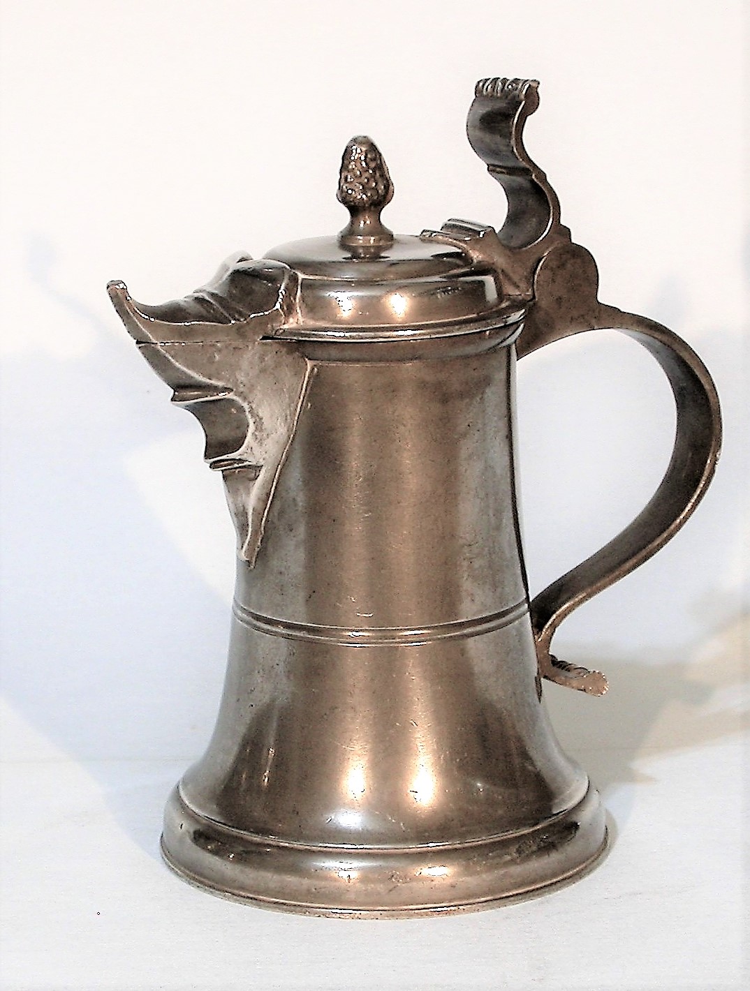 Petit pichet en étain de Hans SCHMERBER, MULHOUSE, fin du XVIII ème s